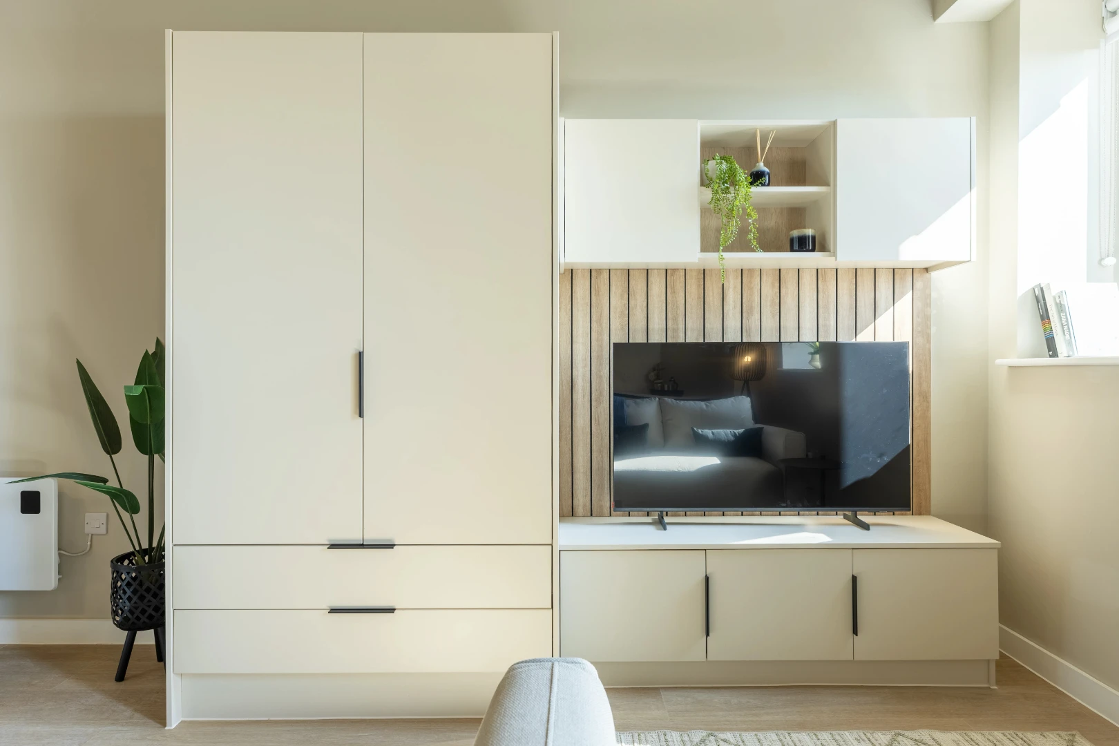 Stretch Studio Apartment - image 8