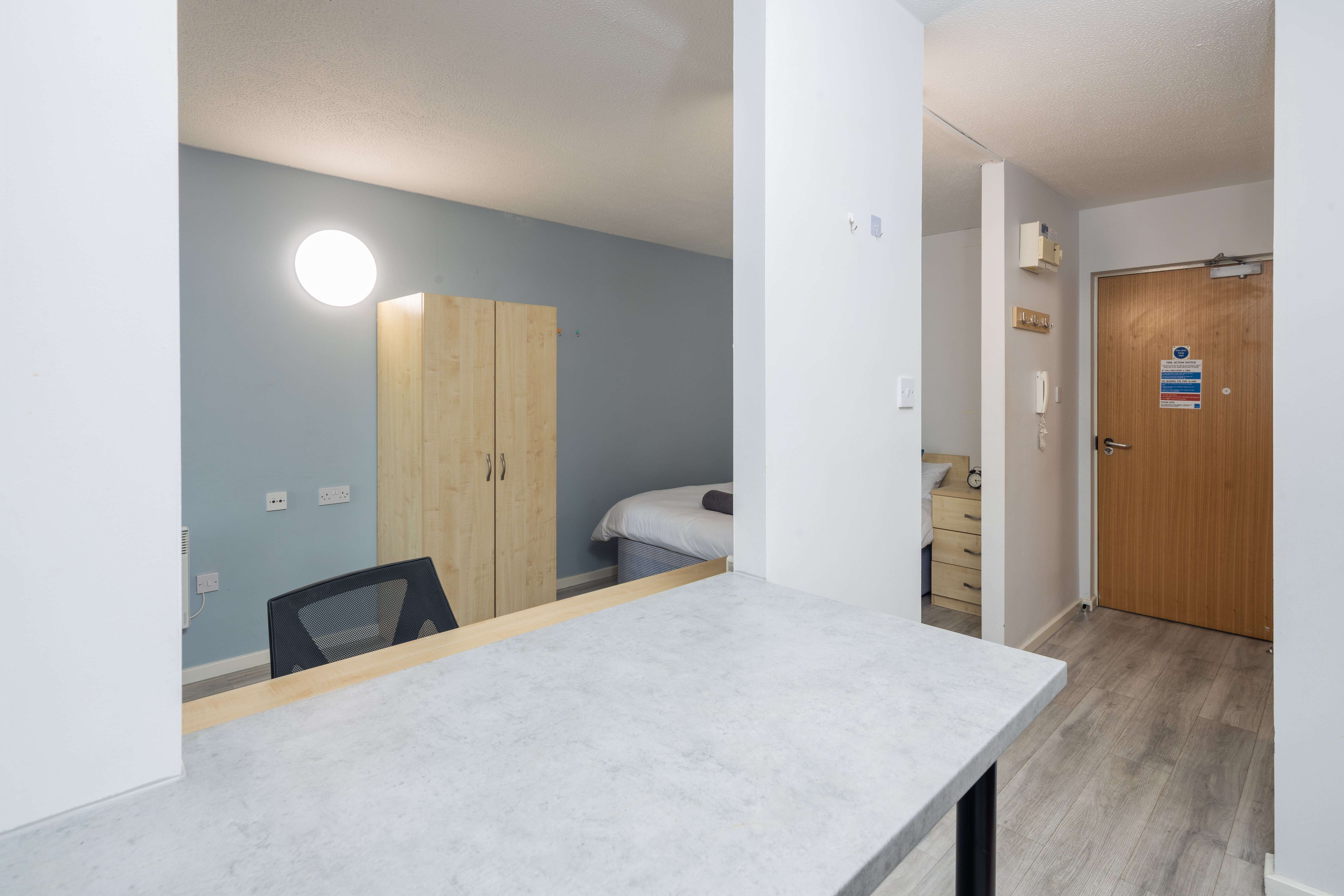 Studio - image 7