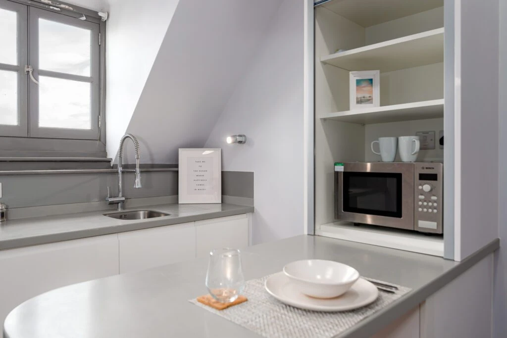 Studio Apartment - image 7
