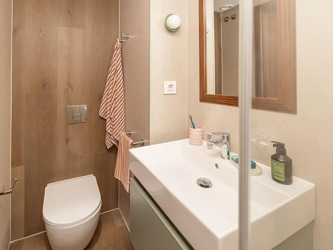 Studio Premium - image 9