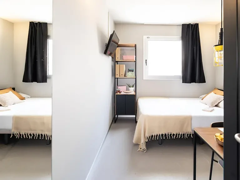 Standard Ensuite - image 2