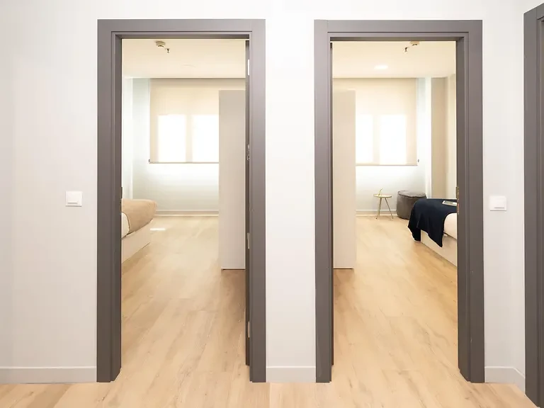 Superior Individual with Shared Bathroom - image 7