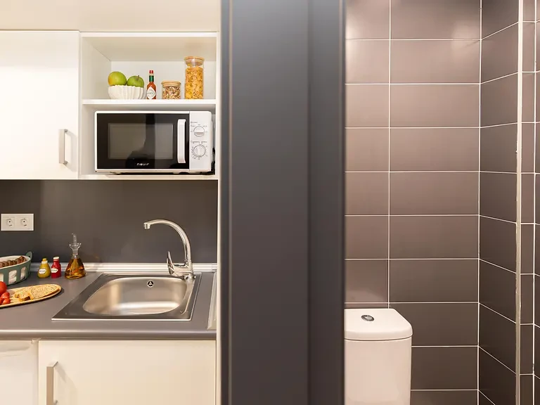 Superior Individual with Shared Bathroom - image 12