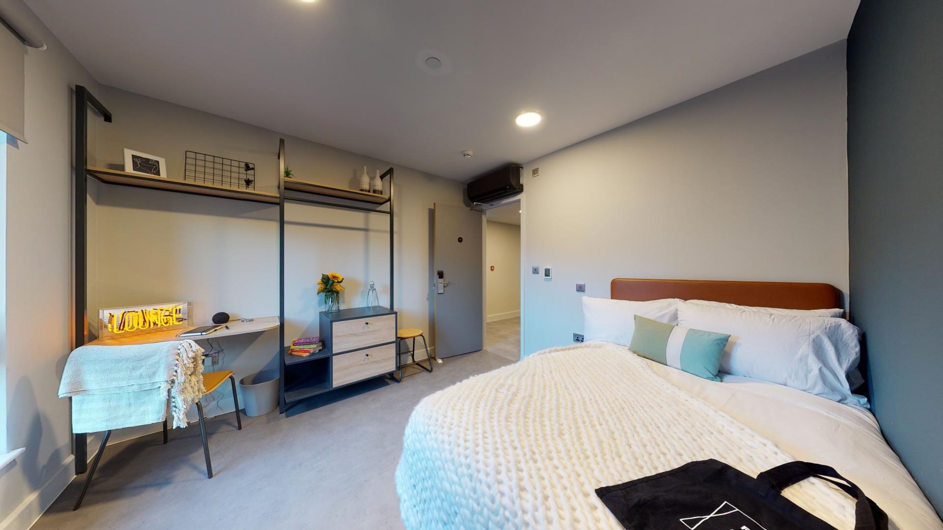 Townhouse Standard - image 12