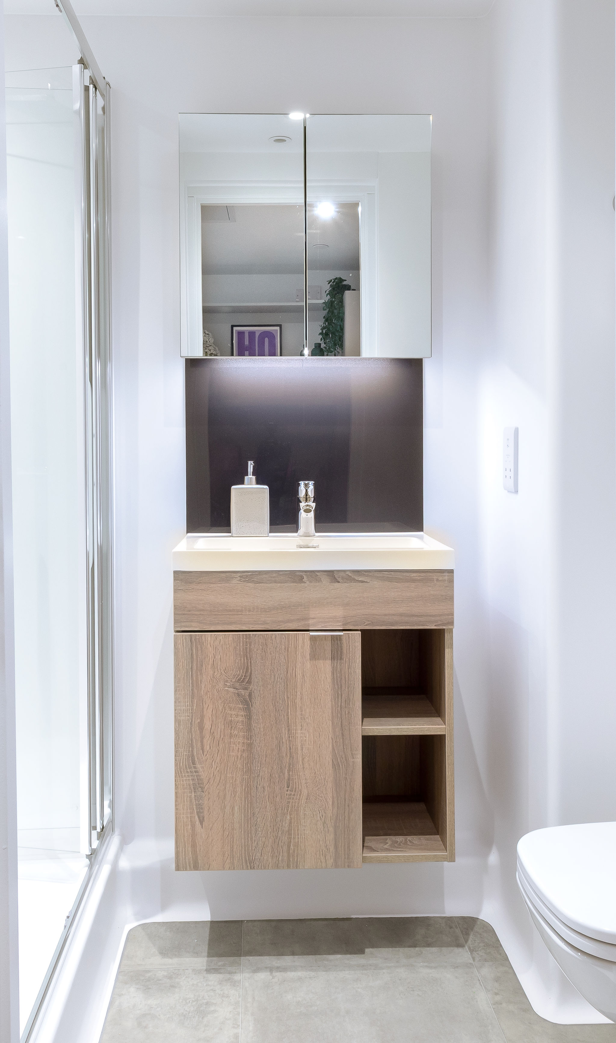 true Deluxe Studio - image 9