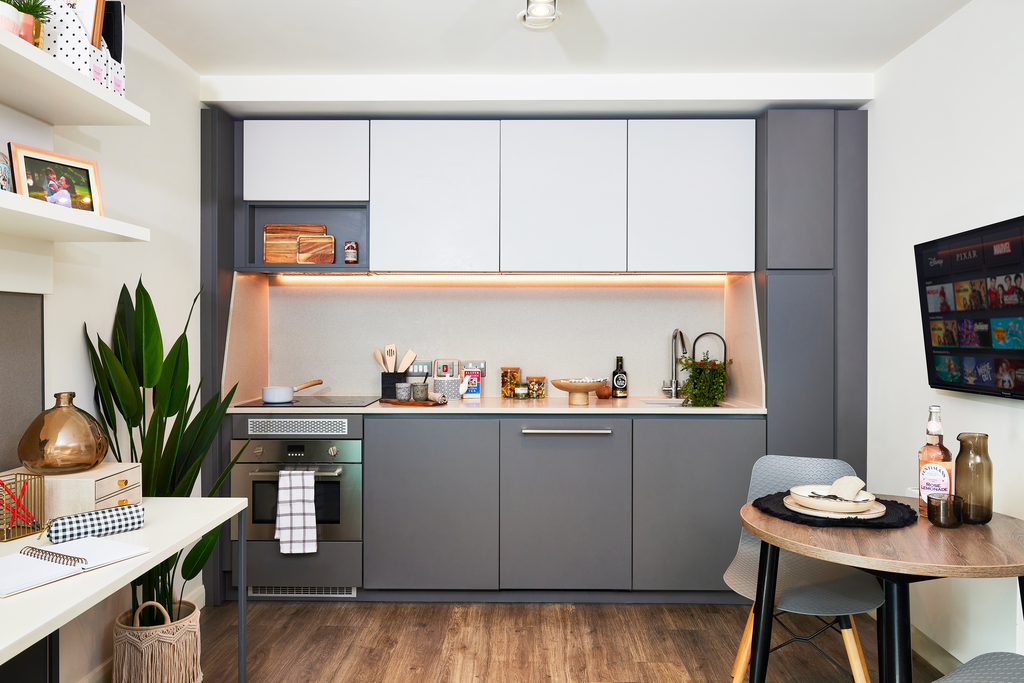 Twin Room - image 7
