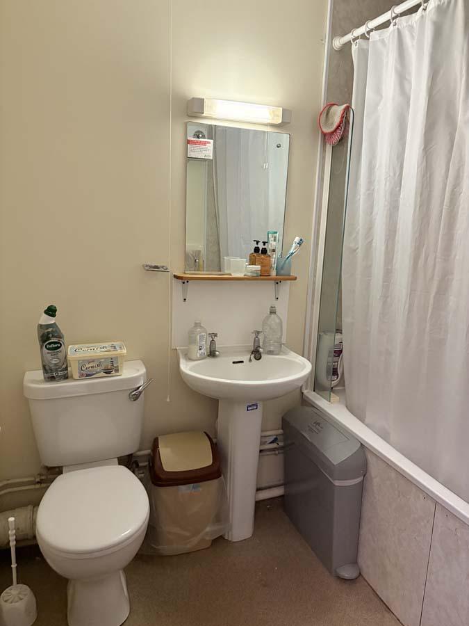 Two Bedroom Apartment - image 12