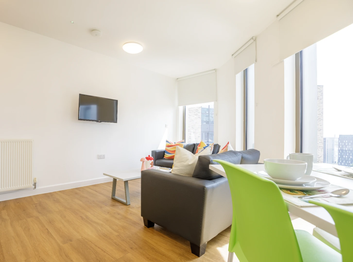 Upper Floor Ensuite (5 Bed) - image 11