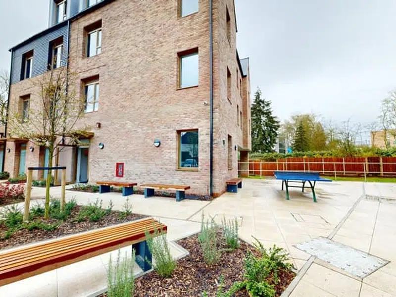 Ash Grove Court, Guildford photo 23