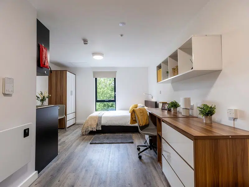 Austin Hall, Leeds photo 6