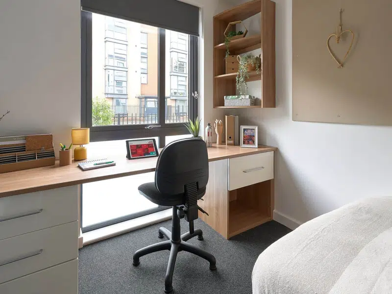 Cavendish Place, Manchester photo 2