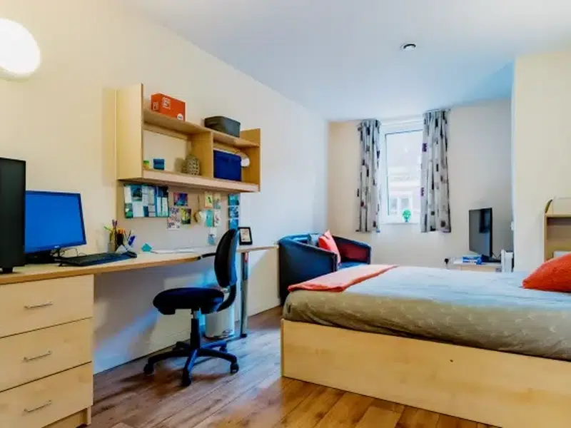 Chambers 51, Wolverhampton photo 6