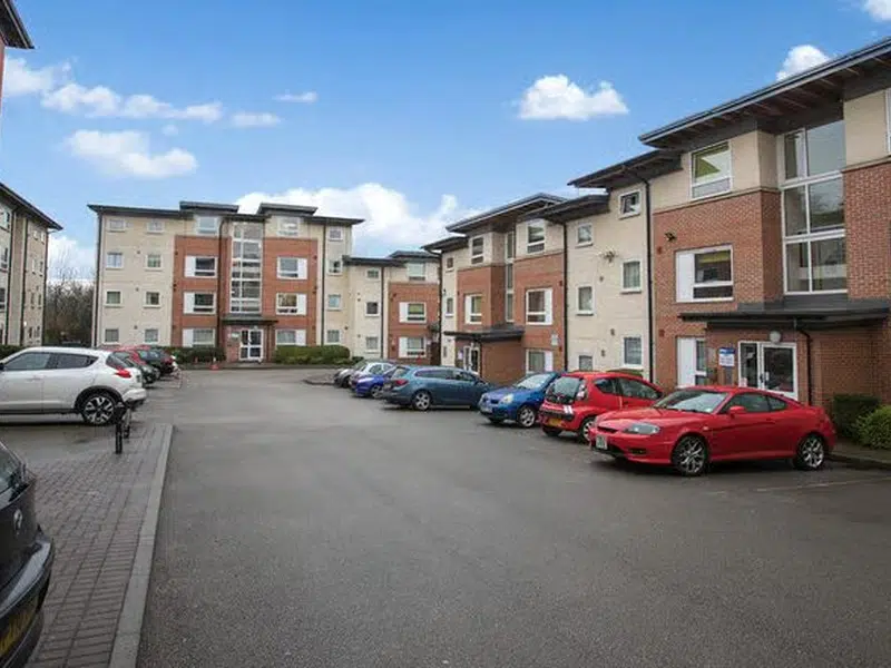 College Court, Stoke-on-Trent photo 7