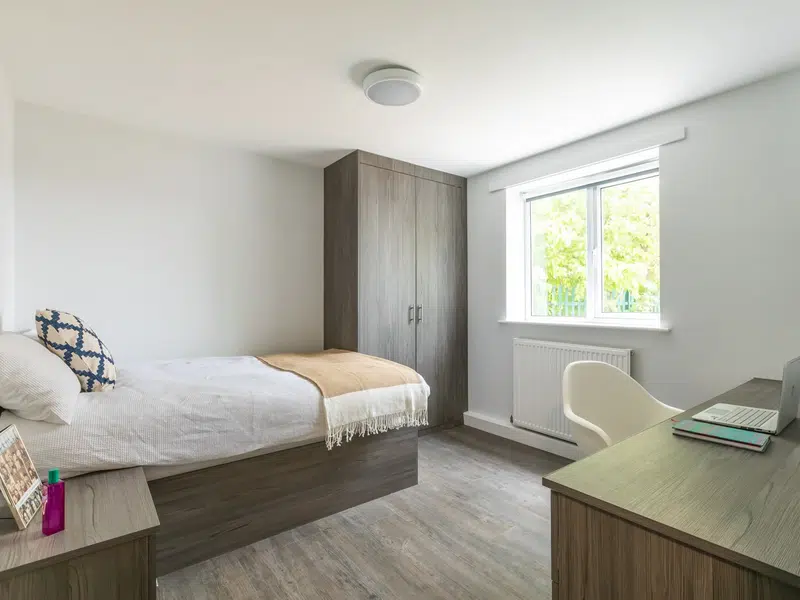 Hyde Park Road, Leeds photo 8