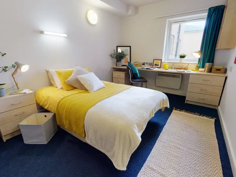 iQ Aspley House, Huddersfield photo 1