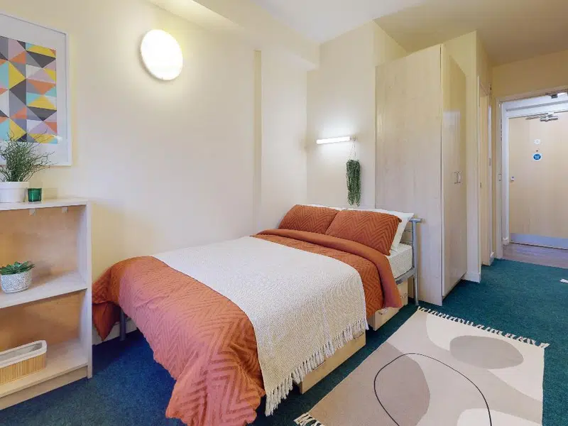 iQ Aspley House, Huddersfield photo 3