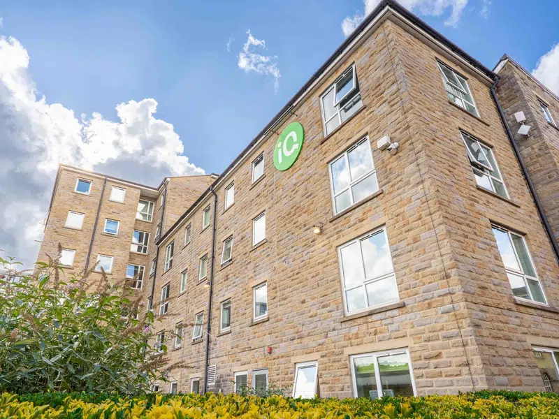 iQ Aspley House, Huddersfield photo 10