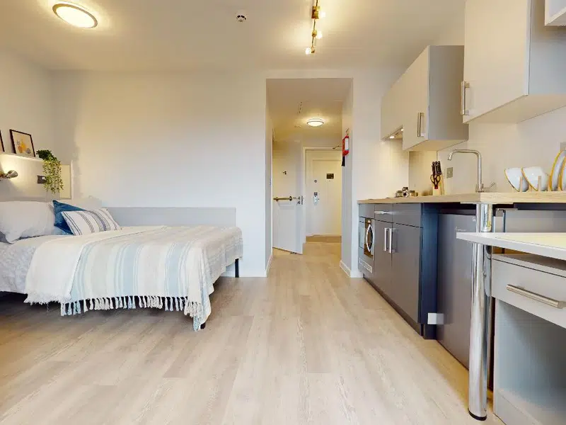 iQ Highbury, London photo 2