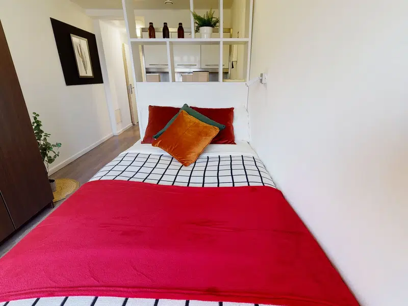 iQ Highbury, London photo 7