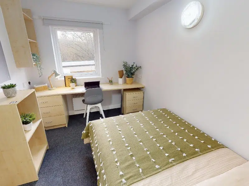 iQ Little Aspley House, Huddersfield photo 6