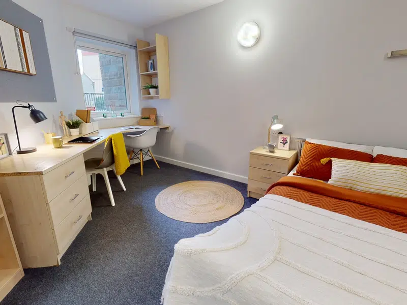 iQ Little Aspley House, Huddersfield photo 1