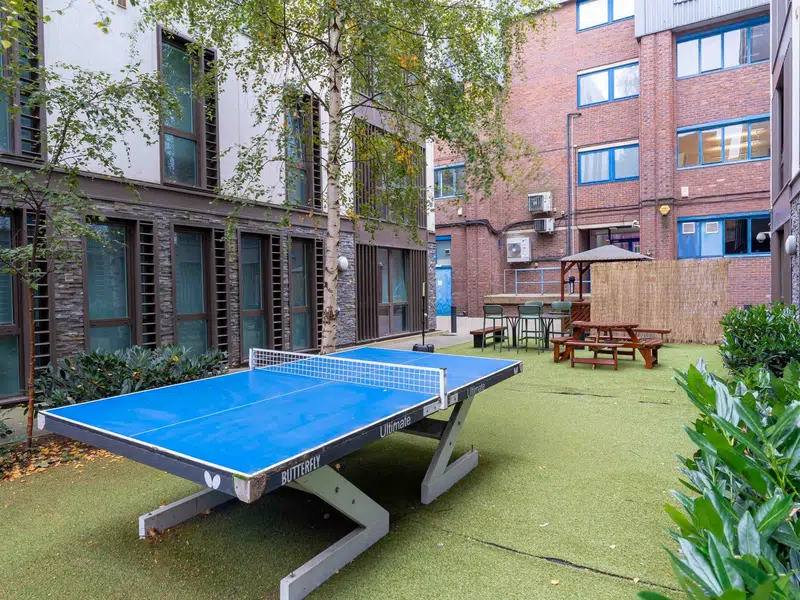 iQ Magenta House, London photo 20