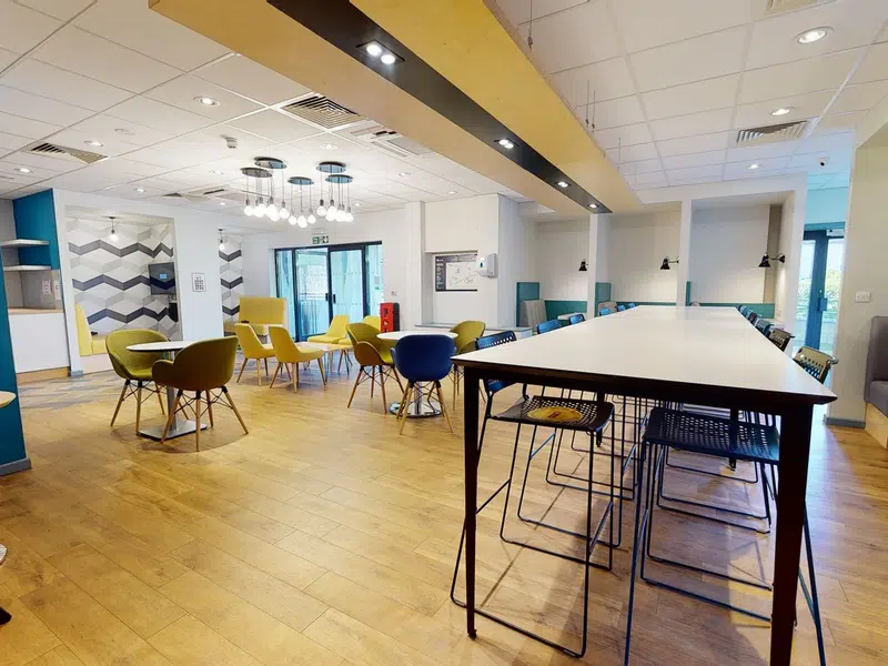 iQ Opal Court, Leicester photo 17