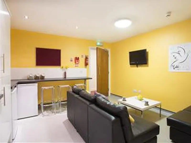 Longside House, Bradford photo 4
