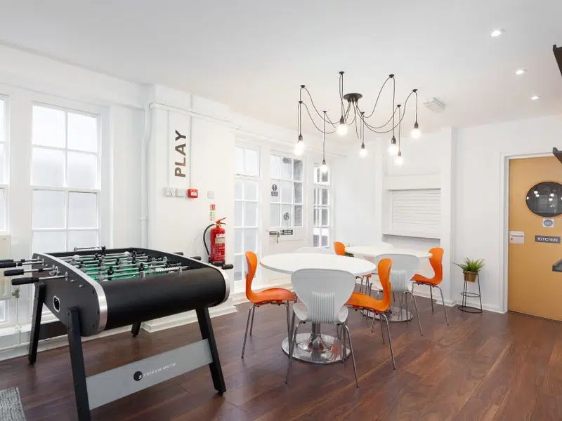 Louise House, London photo 9
