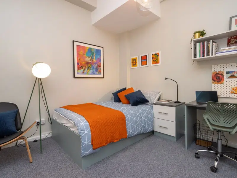 Louise House, London photo 1
