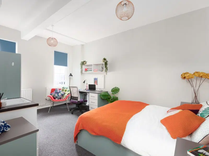 Louise House, London photo 7