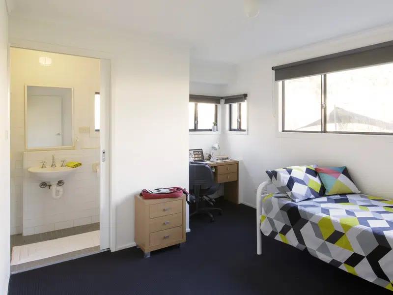 Macquarie University Village, Sydney photo 3