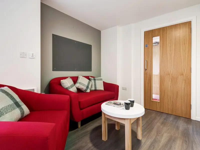 Merlin Heights, Leicester photo 34