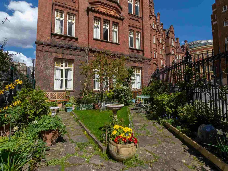 Queen Alexandra's House, London photo 5