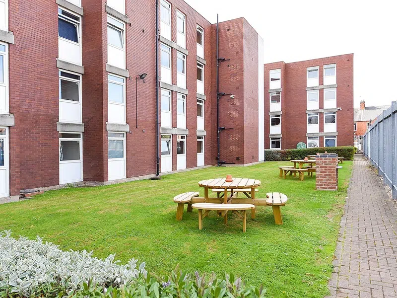 Queens Court, Leicester photo 5