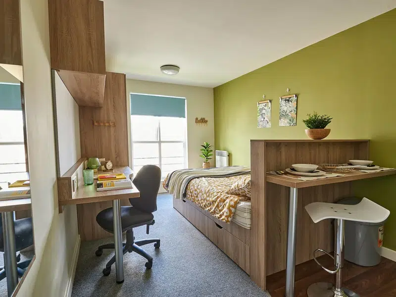 Selly Oak Court, Birmingham photo 2