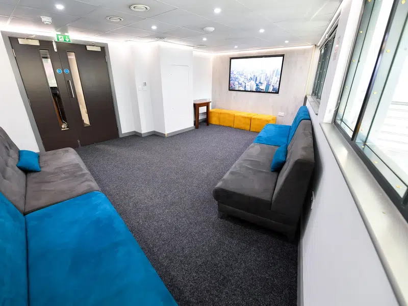 The Bank, Leicester photo 4