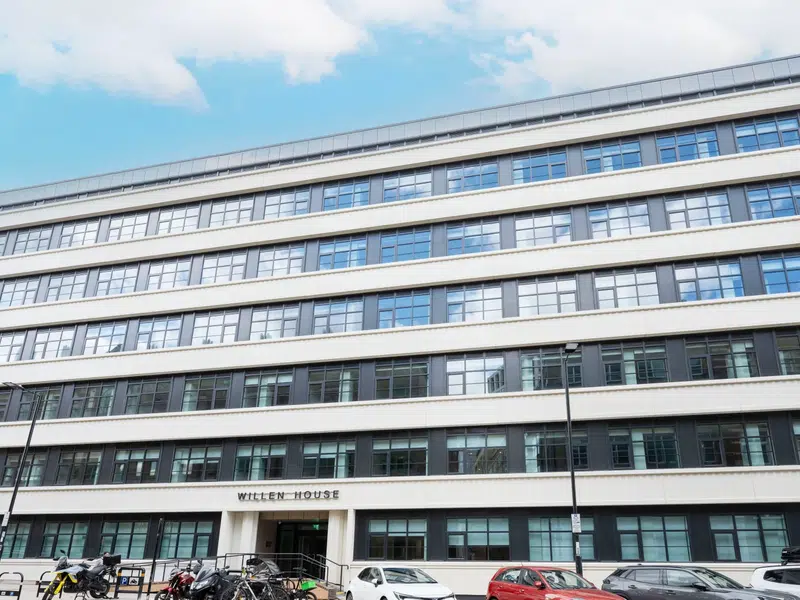 Willen House, London photo 16