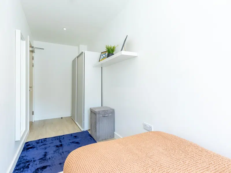 1 Bed Apartment Single Room photo 4