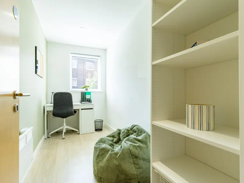 1 Bed Apartment Single Room photo 3