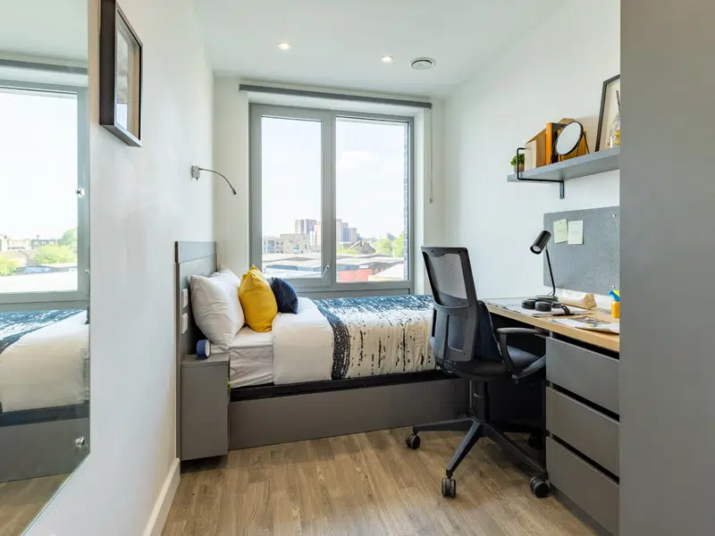 Silver En Suite photo 6