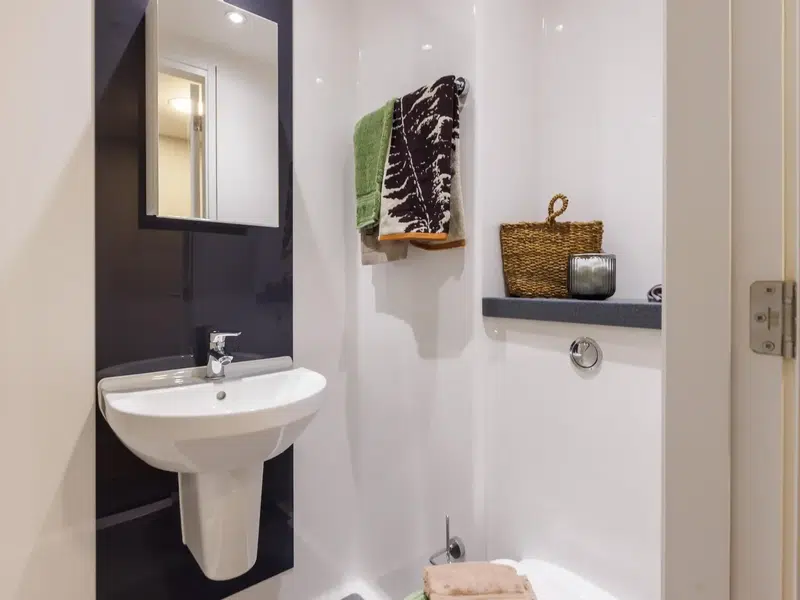 10 Bed En-suite photo 6