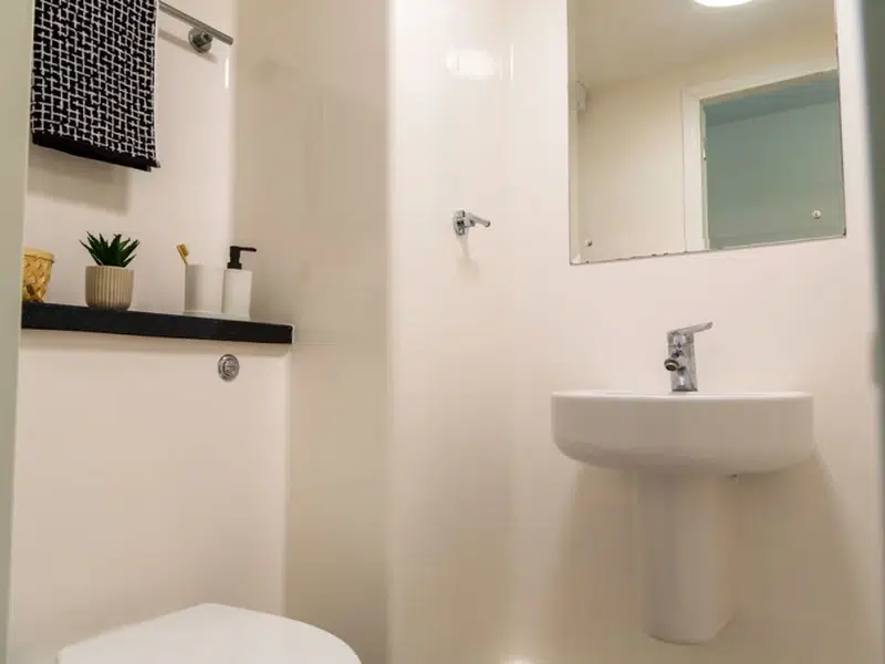 9-10 Bed Standard En-suite photo 5
