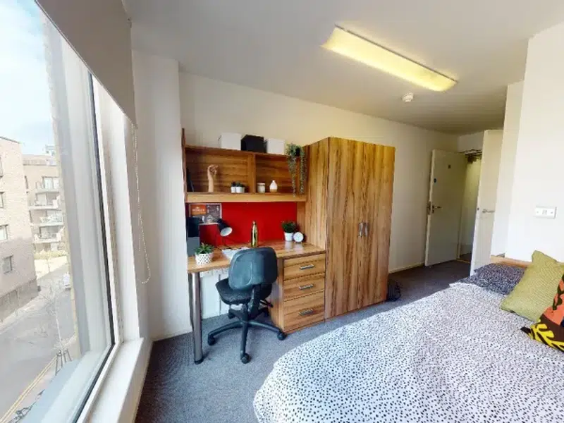9-10 Bed Standard En-suite photo 1