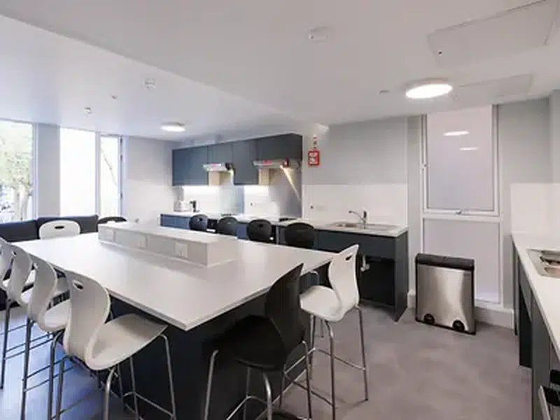 12 Bed En-suite photo 4