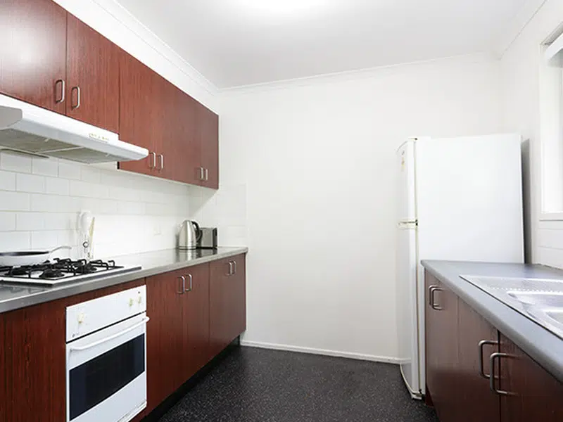 2 Bdrm Apt West photo 1