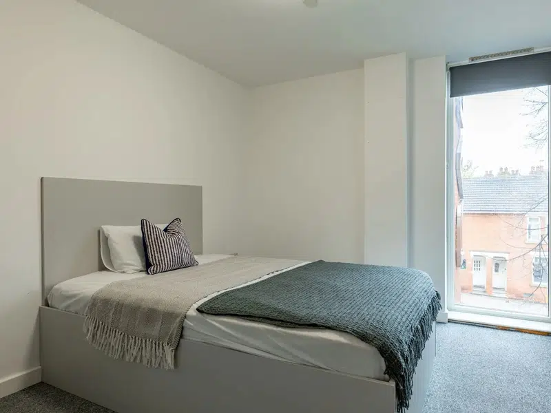 2 Bed Apartment En Suite photo 1