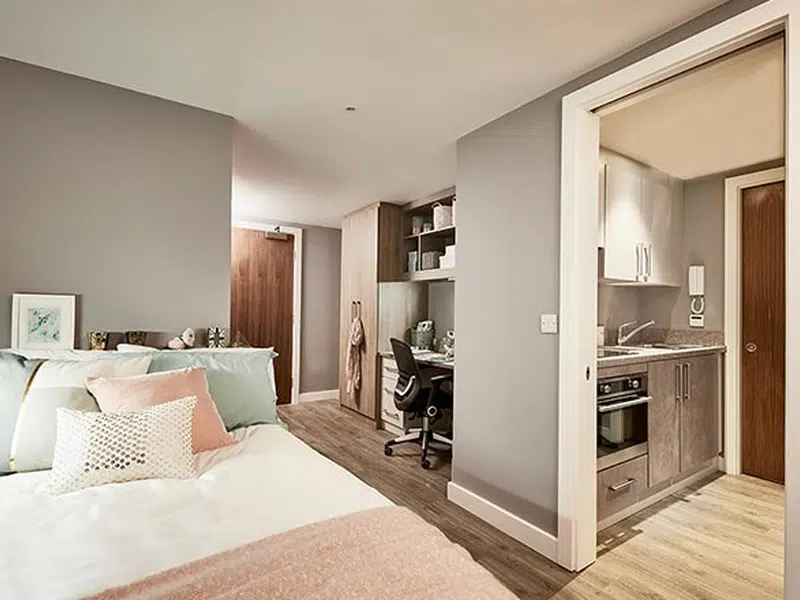 Standard 2 Bed Ensuite photo 2