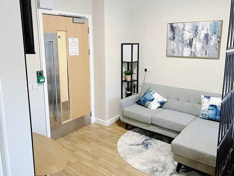 2 Bedroom Flat photo 5