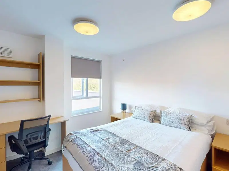 2 Bedroom Flat photo 2